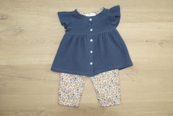 Ensemble bébé blouse double gaze bio pantalons coton bio 6 mois devant motif uni bleu denim