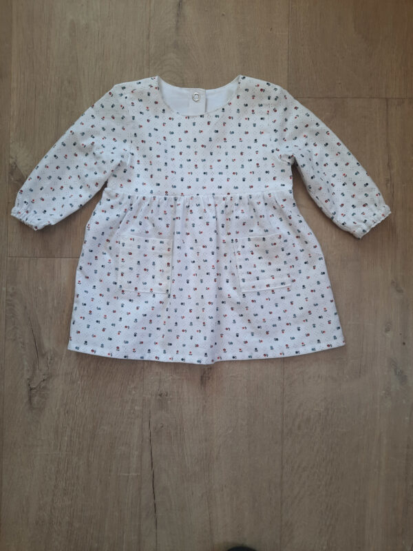 Robe bébé coton GOTS motif petites fleurs devant